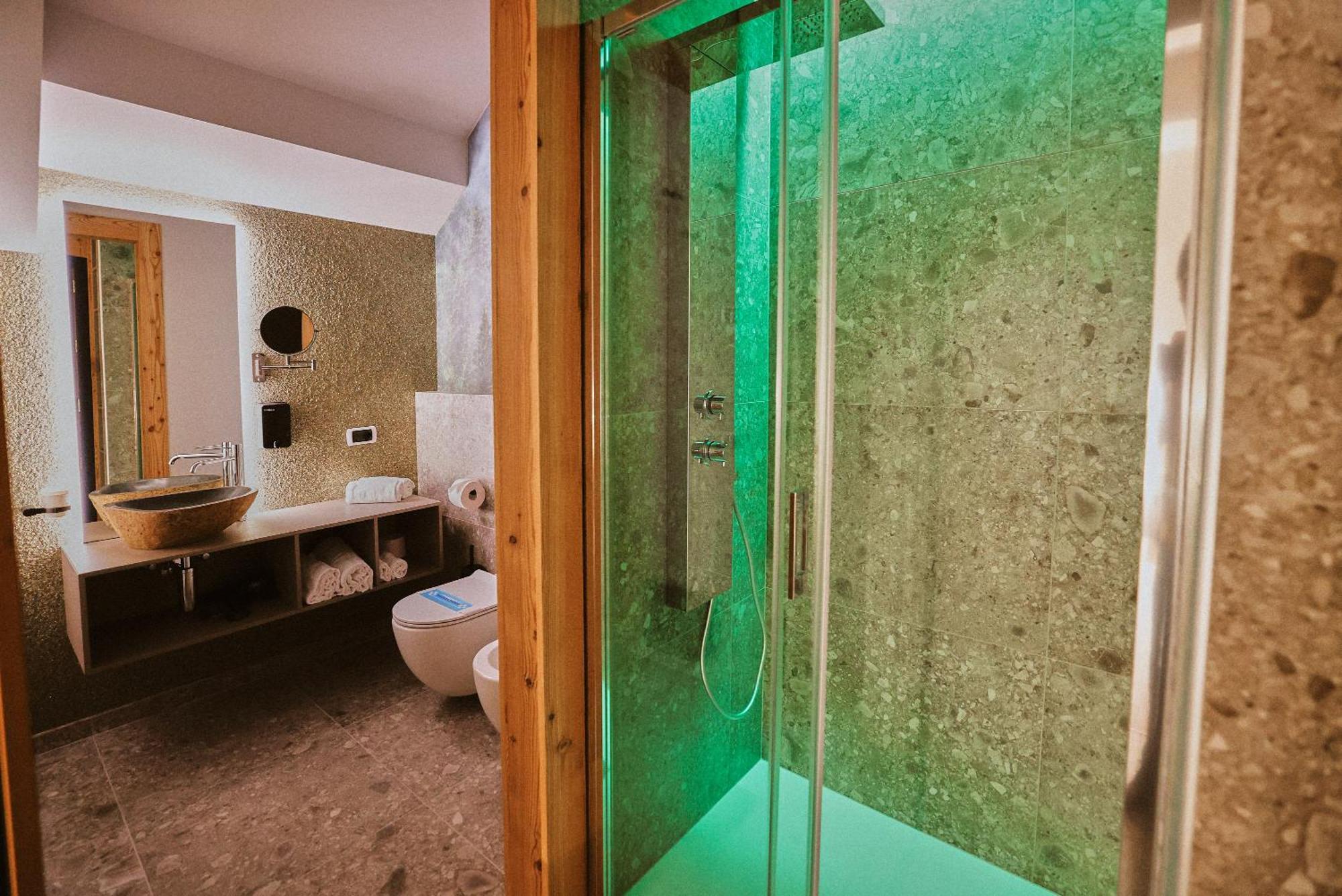 Albergo Meuble Vecchio Scarpone Baceno Exterior photo